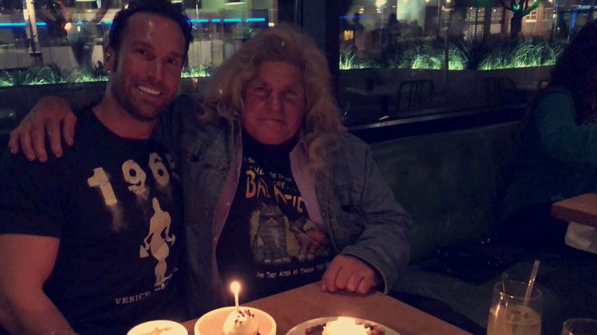 Zu einem Date: Bastian Yotta bringt obdachlosen Nathan mit!