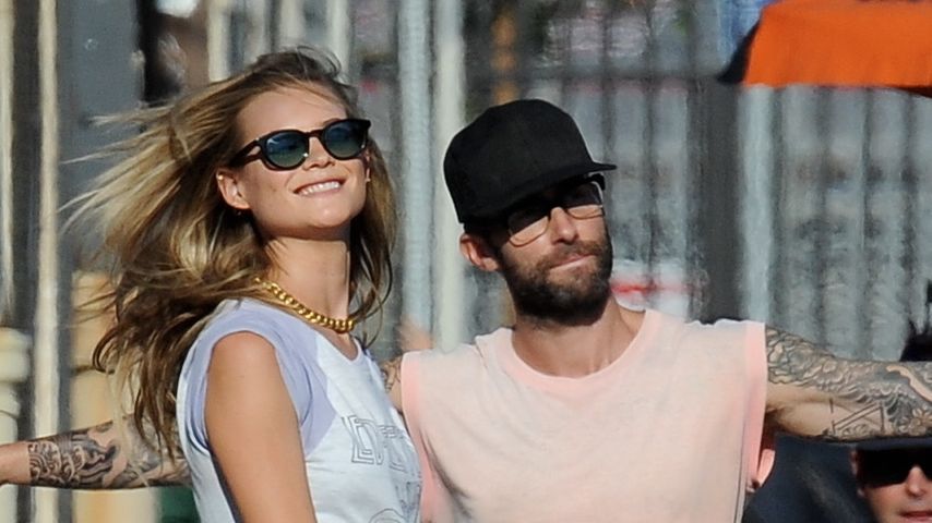 adam levine und Behati Prinsloo