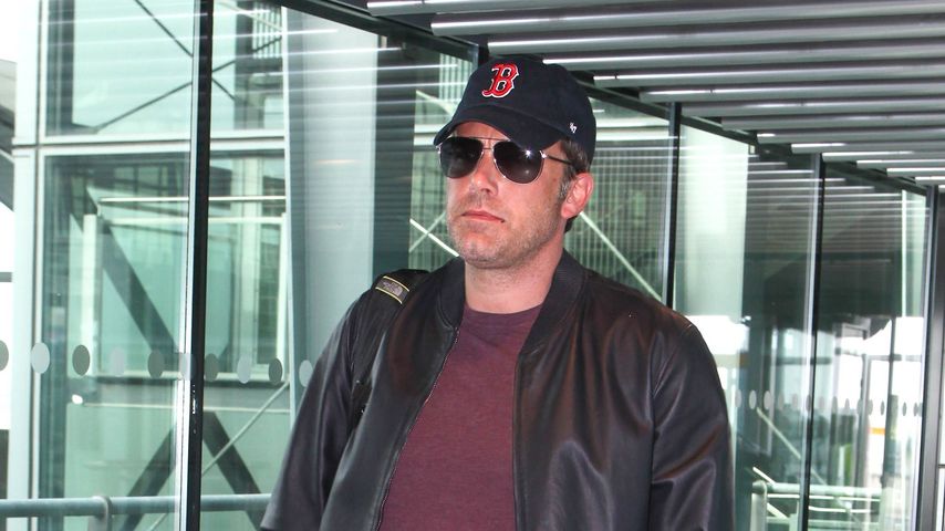 Ben Affleck am Flughafen in London