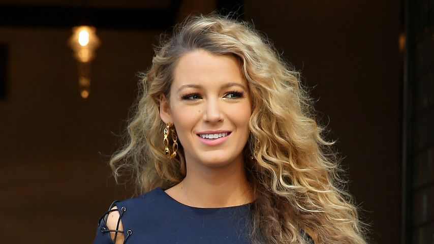 Blake Lively vor einem Hotel in New York