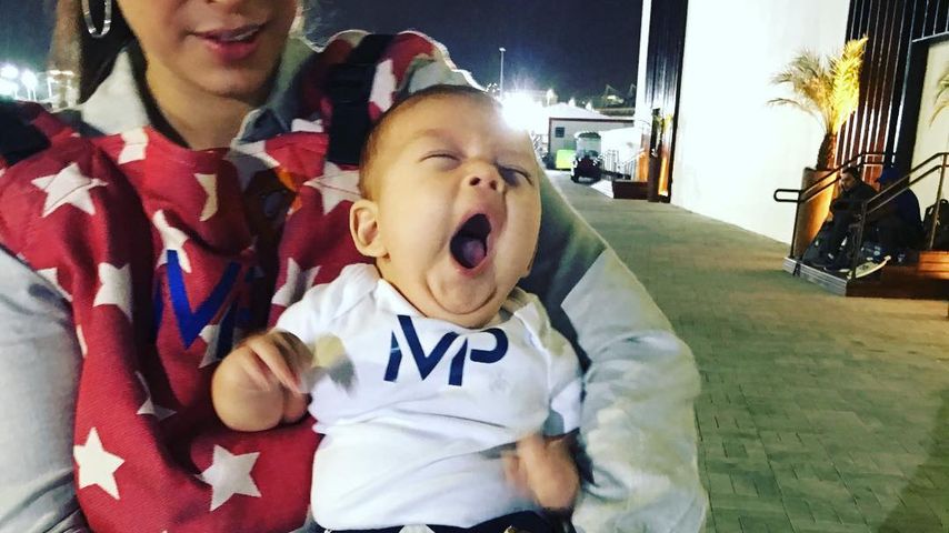 Boomer Phelps mit Mama Nicole Johnson