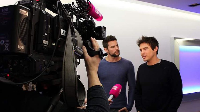 "Pretty Little Liars"-Stars Tyler & Brant im Germany-Fieber