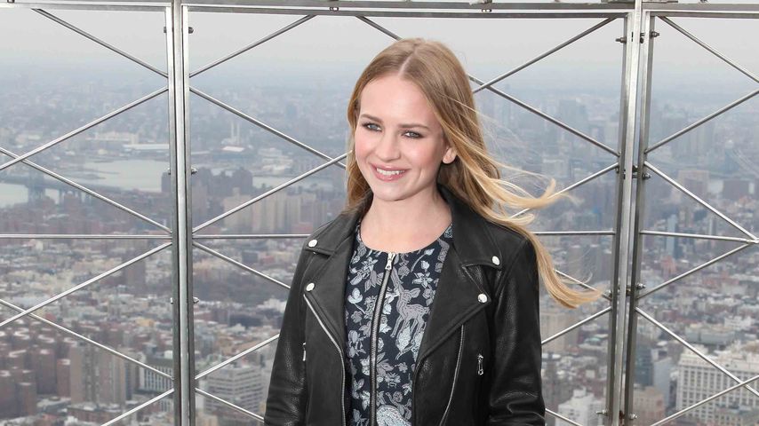 Britt Robertson
