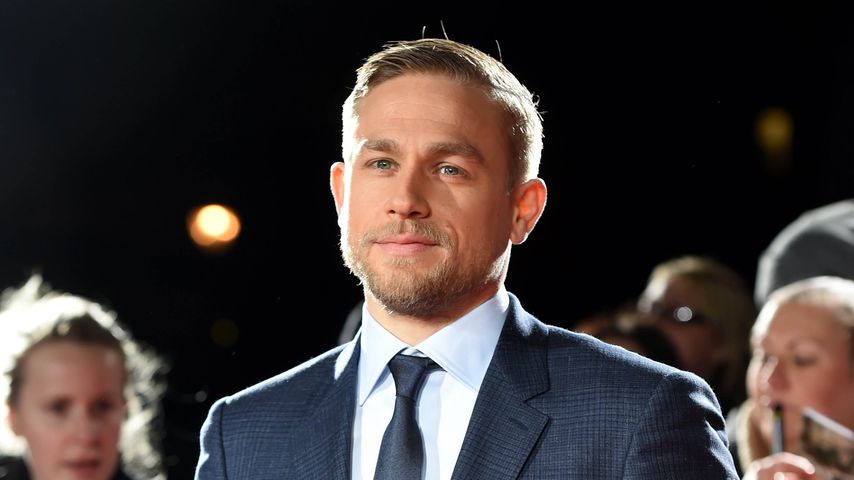 3 Beweise: Darum ist Charlie Hunnam "Male Star of the Year"