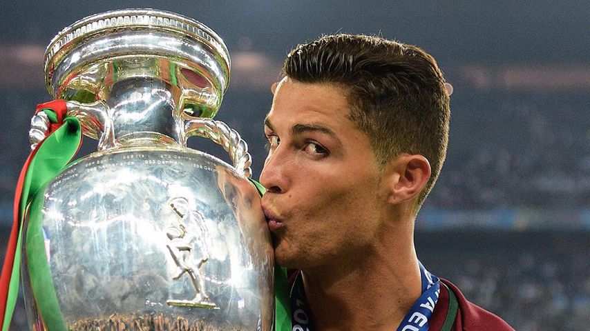 Cristiano Ronaldo mit dem Euro-Cup