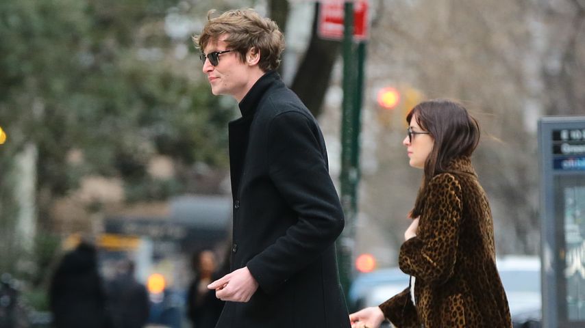 Dakota Johnson und Matthew Hitt