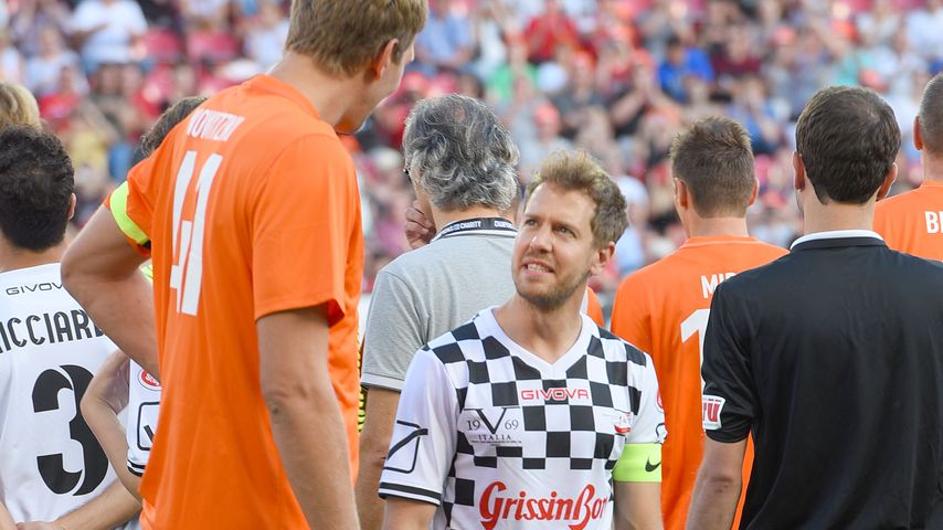 Dirk Nowitzki und Sebastian Vettel beim "Champions for Charity"-Benefizspiel