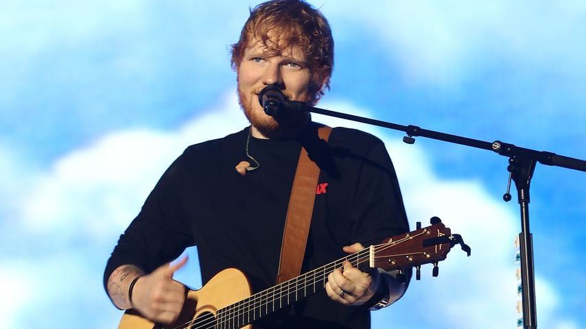 Halbe Milliarde Dollar! Ed Sheeran bricht Einnahme-Rekord | Promiflash.de