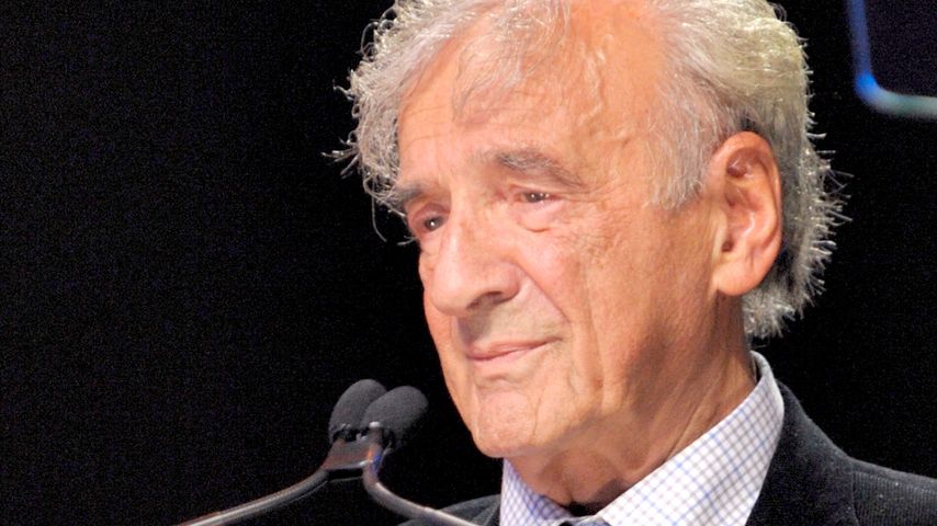 Elie Wiesel während einer Rede in Toronto