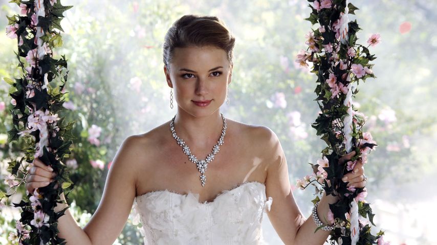 Emily VanCamp