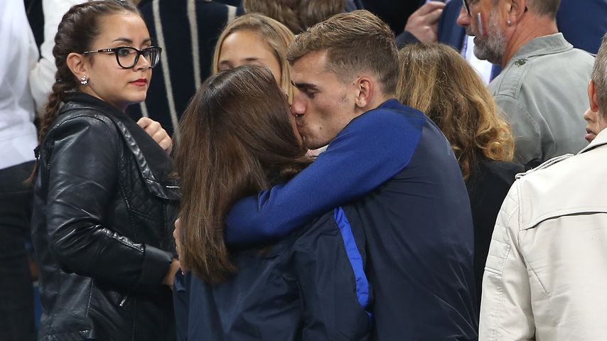 Erika Choperena und Antoine Griezmann nach dem EM-Spiel gegen Island