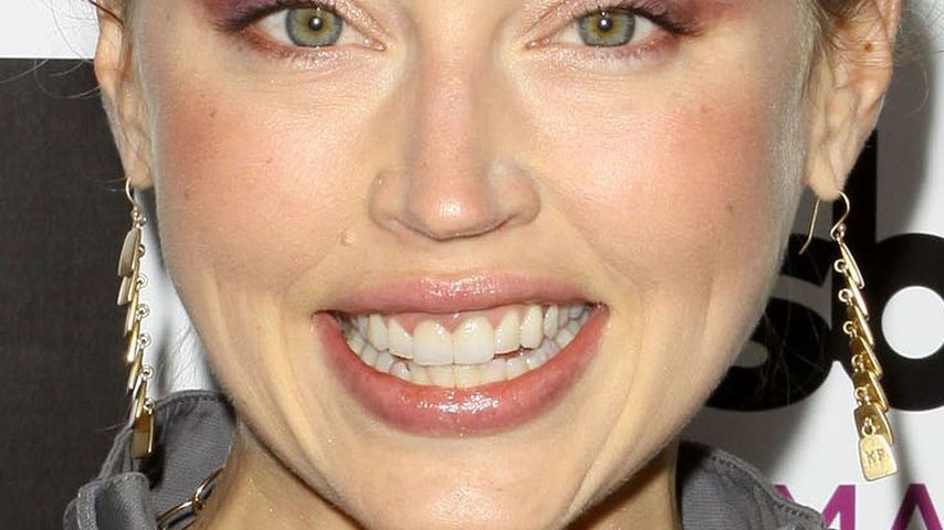 Estella Warren