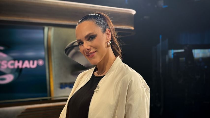 "Wohlauf": Esther Sedlaczeks drittes Baby ist auf der Welt