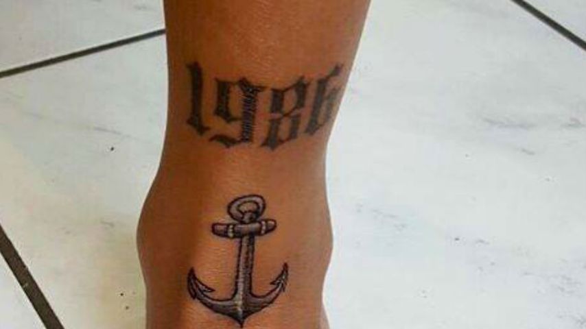 Gina-Lisa und ihr Anker-Tattoo