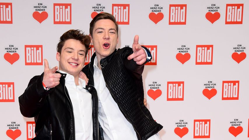 Die Lochis auf dem roten Teppich
