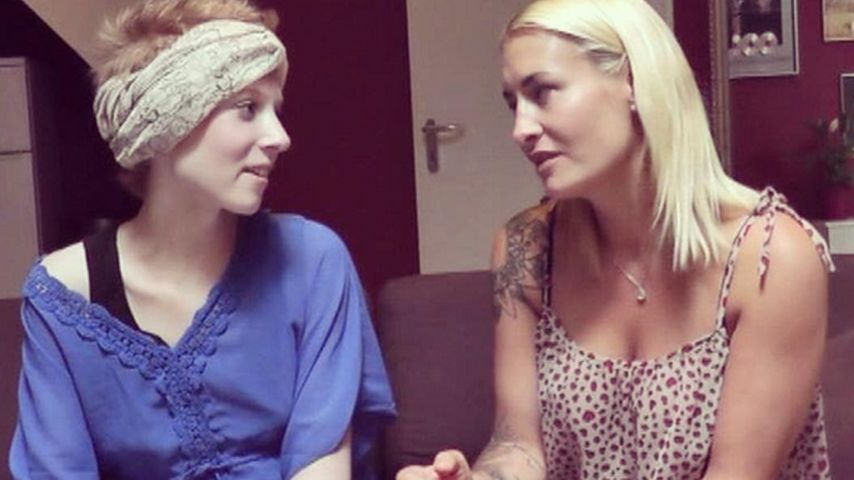 Sängerin Sarah Connor mit Fan Helena Zumsande