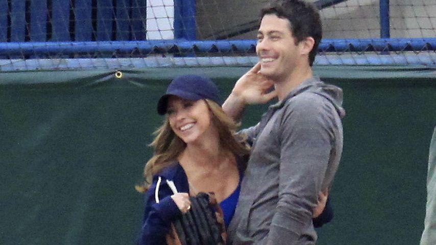 Jennifer Love Hewitt und Brian Hallisay