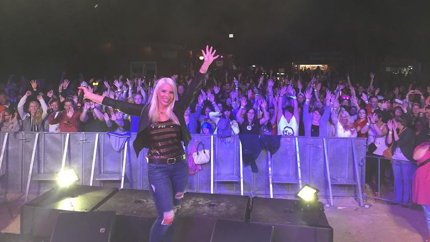 Eskalation? Das geht auf Dschungel-Jennys Clubtour ab!