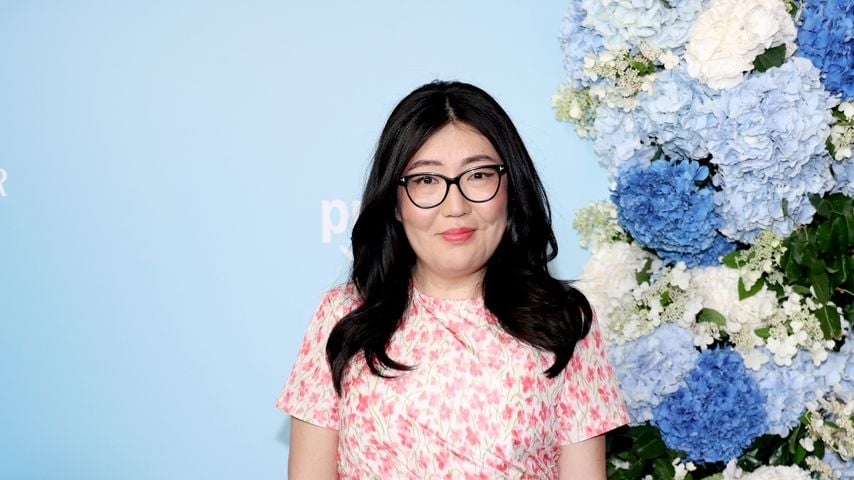 Jenny Han bei der Premiere von "Der Sommer, als ich schön wurde" Staffel drei in New York