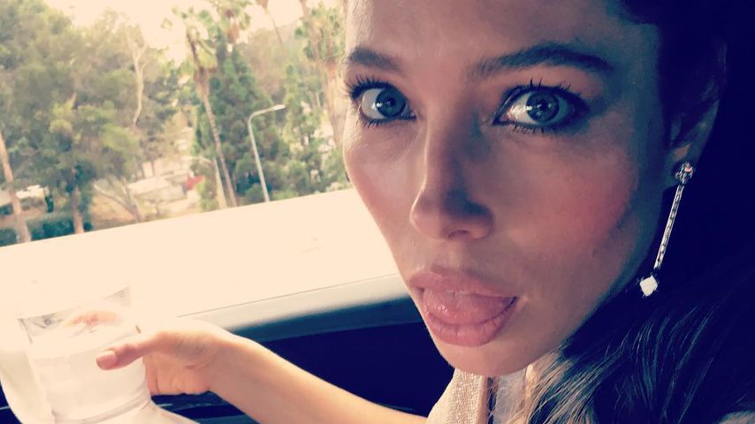 Po-Panne vor den Emmy Awards 2017: Jessica Biel klebte fest!