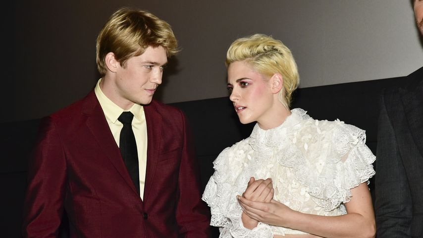 Joe Alywn und Kristen Stewart bei der "Die irre Heldentour des Billy Lynn"-Premiere in New York