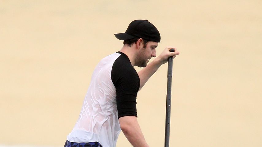 John Krasinski am Strand in Los Cabos, Mexiko