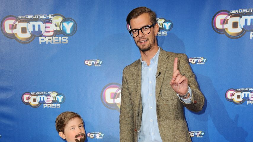 Joko Winterscheidt mit Mini-Klaas