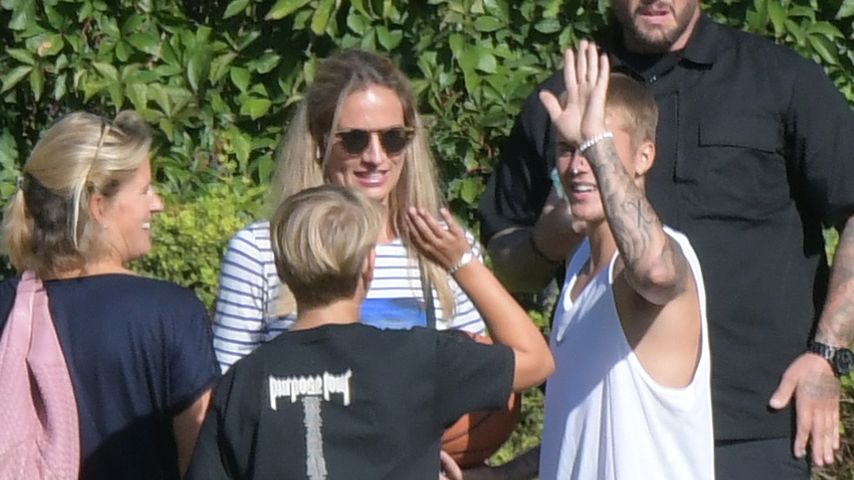 Justin Bieber mit Fans in Berlin