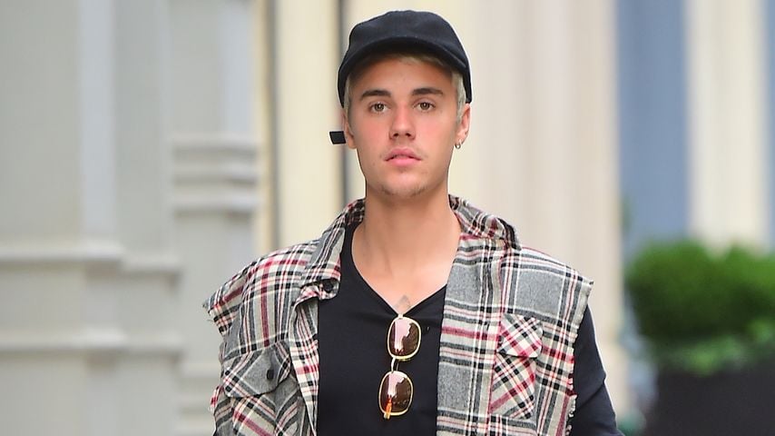 Justin Bieber vor einem New Yorker Wellness-Center