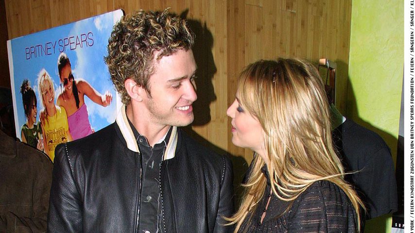 Justin Timberlake und Britney Spear bei der Filmpremiere von "Crossroads" 2002