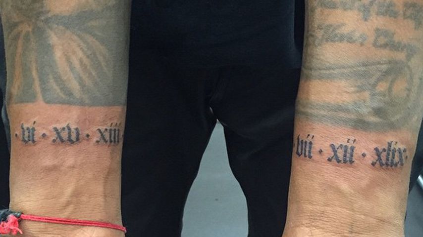Kanye Wests Handgelenk-Tattoos