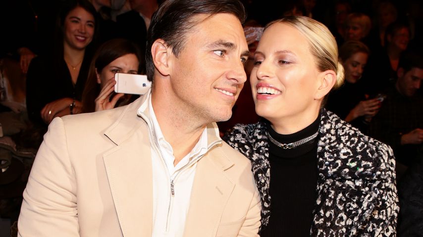 Karolina Kurkova mit ihrem Mann auf der Berlin Fashion Week