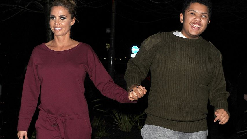 Zum 18.: Katie Price plant Sex-Geschenk für behinderten Sohn