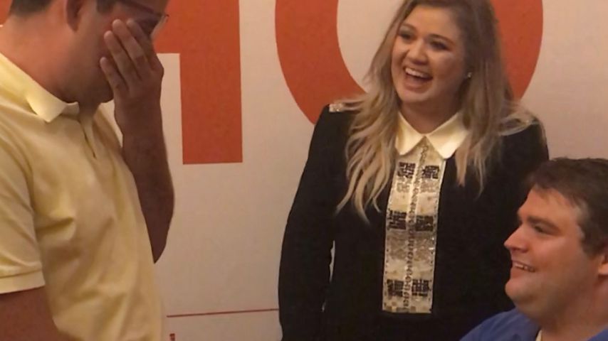 Kelly Clarkson flippt aus: Mann macht seinem Freund Antrag!