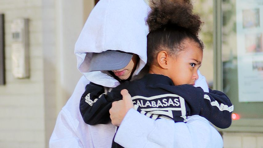 Kim Kardashian und Töchterchen North West