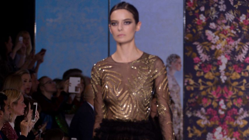 Kleid des Labels Ralph & Russo bei der Pariser Fashion Week 2016