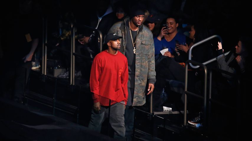 Lamar Odom und Kanye West (l.) in New York City