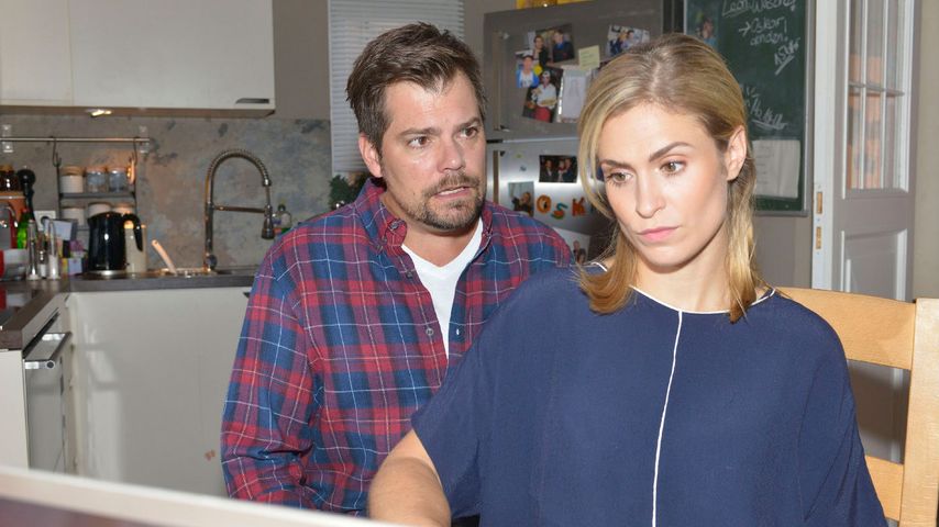Leon (Daniel Fehlow) und Sophie (Lea Marlen Woitack) bei GZSZ