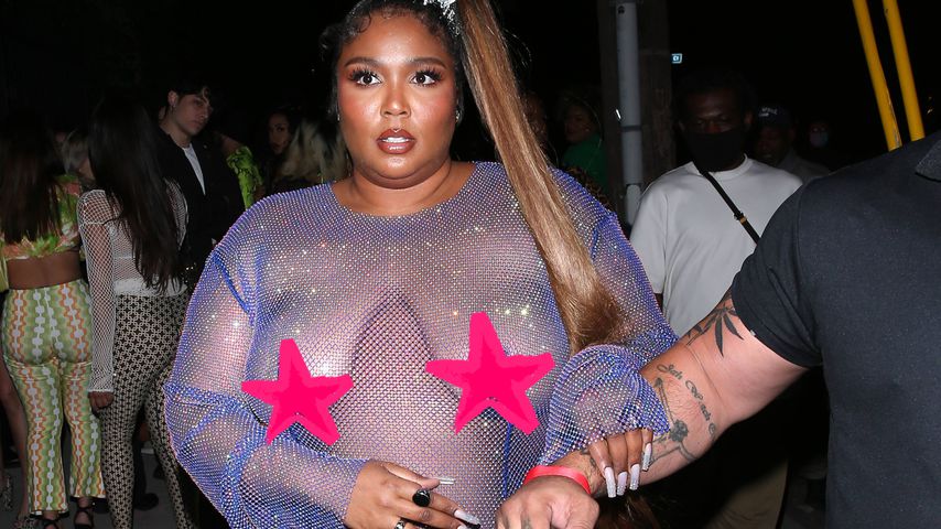 Ist das noch sexy? Lizzo erscheint fast nackt auf L.A.-Party