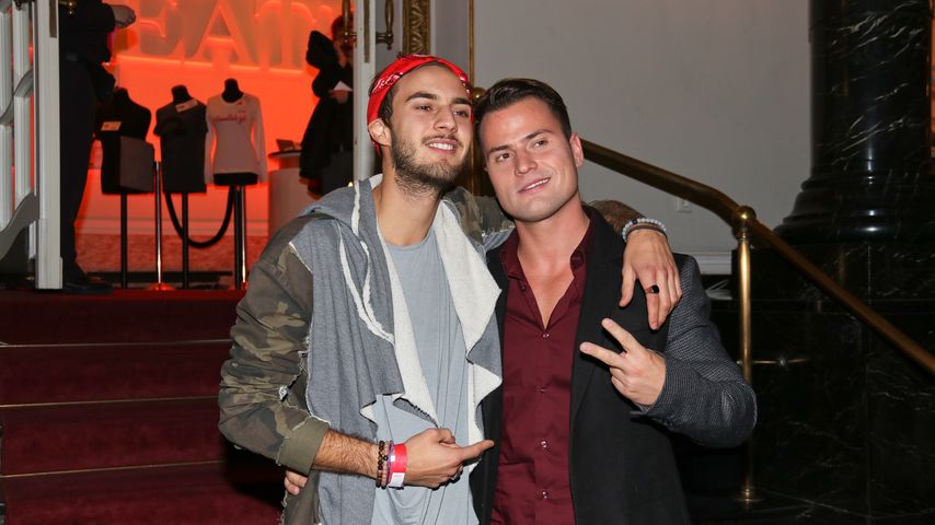 Marc Aurel Zeeb und Rocco Stark bei der "Sister Act"-Premiere 2016 in Berlin
