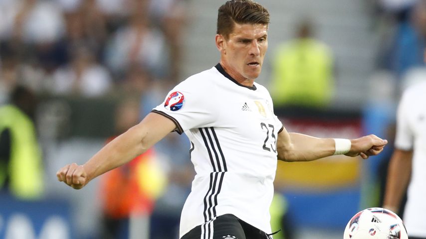 Mario Gomez beim EM-Spiel Deutschland vs Italien 2016