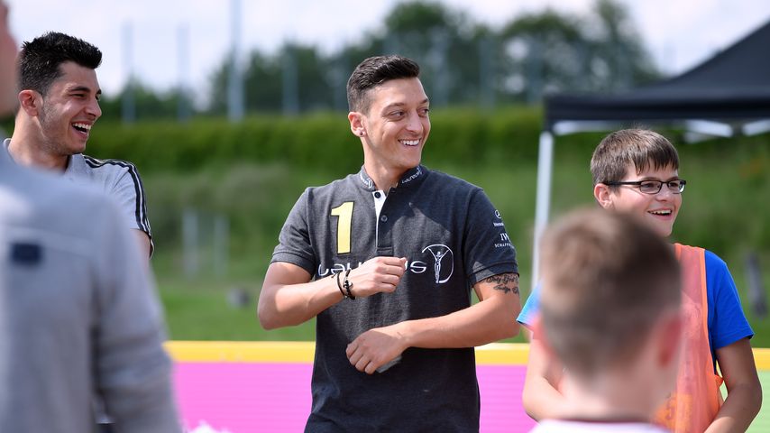 Mesut Özil, Sportler