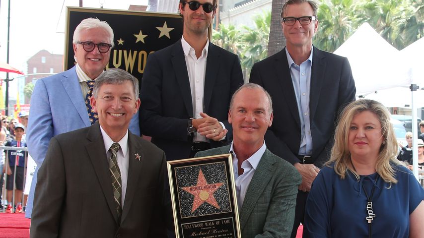 Michael Keaton wird mit einem Stern auf dem "Walk of Fame" geehrt