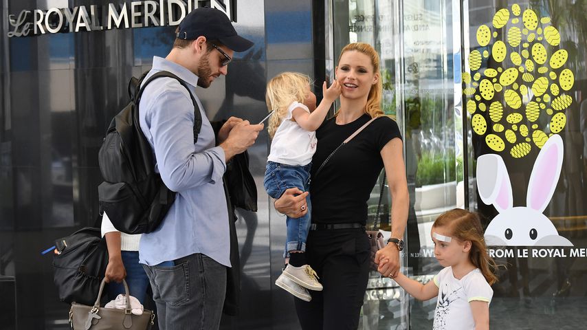Michelle Hunziker mit Tomaso Trussardi und ihren Kids in Dubai