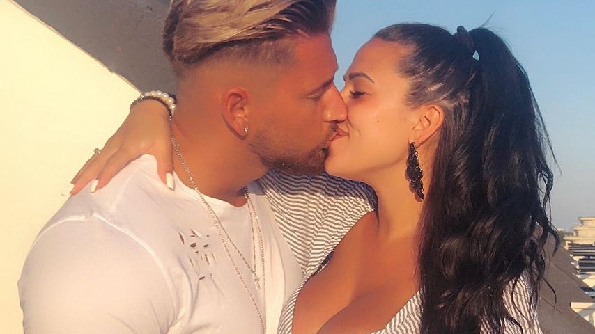 Als wäre nichts gewesen: LI-Mike & Elena wieder am Turteln!