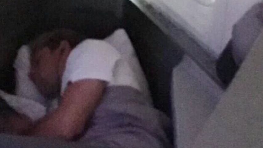 Niall Horan im Flugzeug