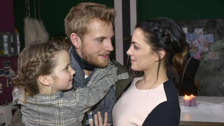 Niklas Osterloh, Anne Menden und ihre Serien-Tochter bei GZSZ