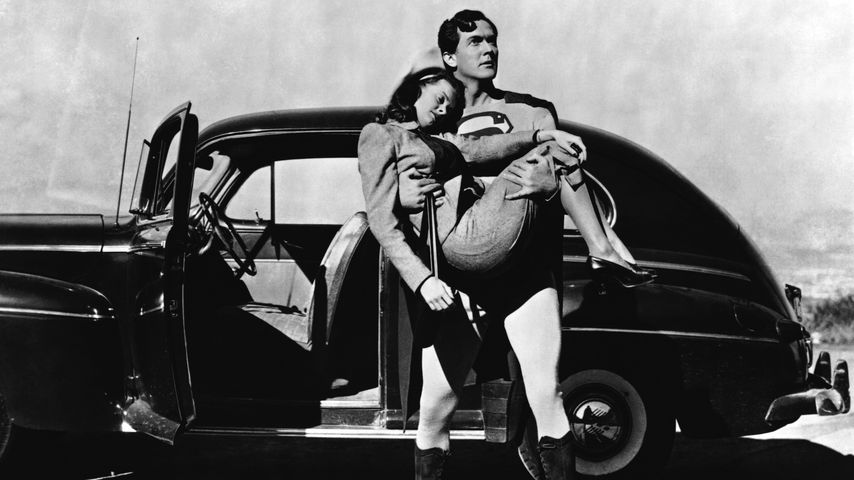 Noel Neill und Kirk Alyn am "Superman"-Set 1948
