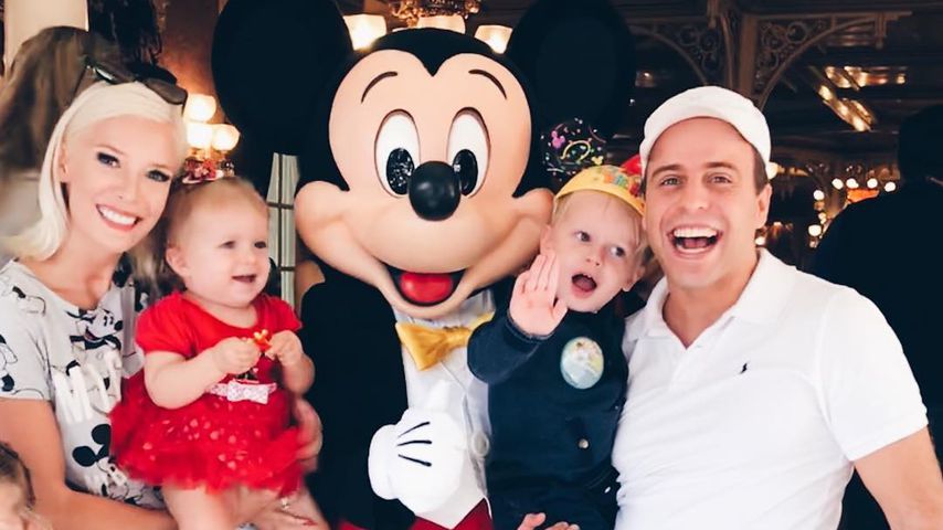Oksana, Arielle, Milan und Daniel Kolenitchenko im Disneyland