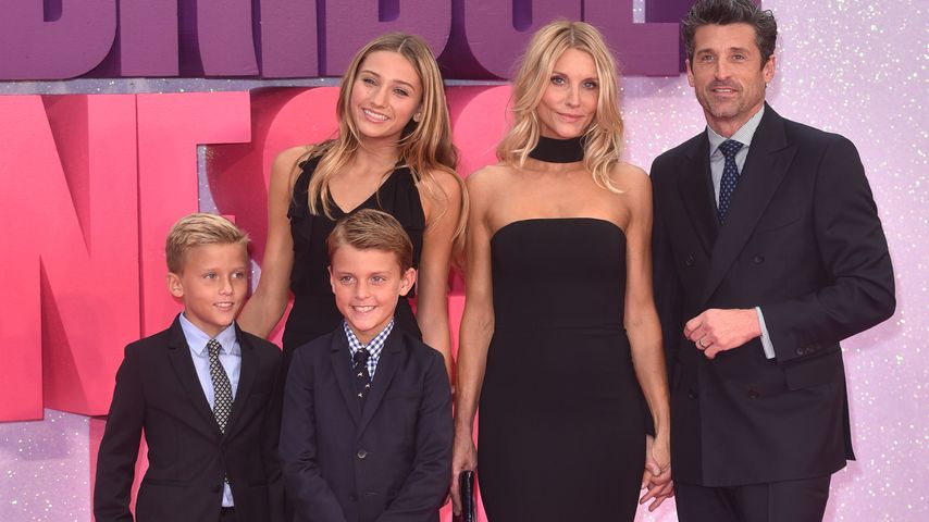 Patrick Dempsey, Jillian Fink und ihre Kids Tallula, Darby und Sullivan bei einer Film-Premiere